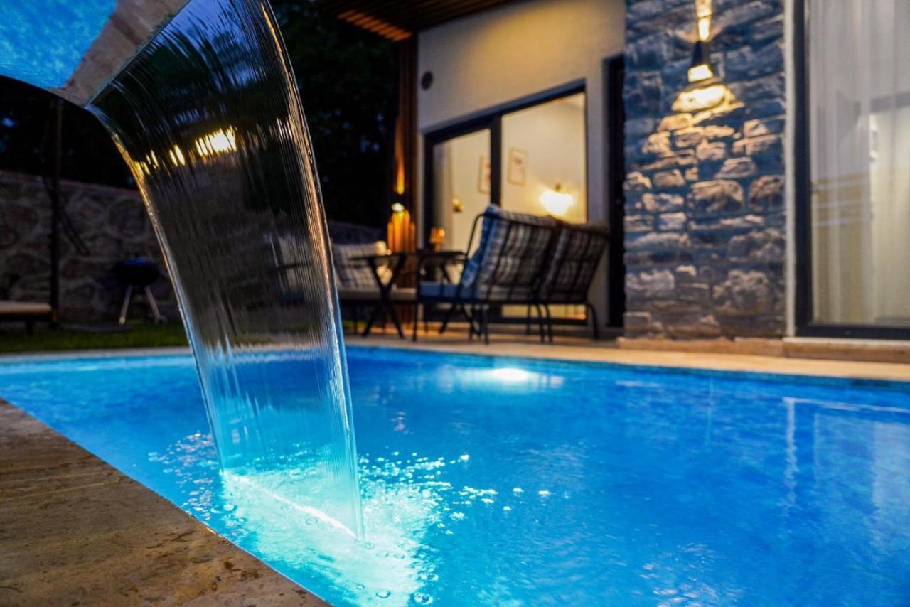 Vital Home Sapanca Isitmali Havuzlu Villa&Bungalov Exterior foto