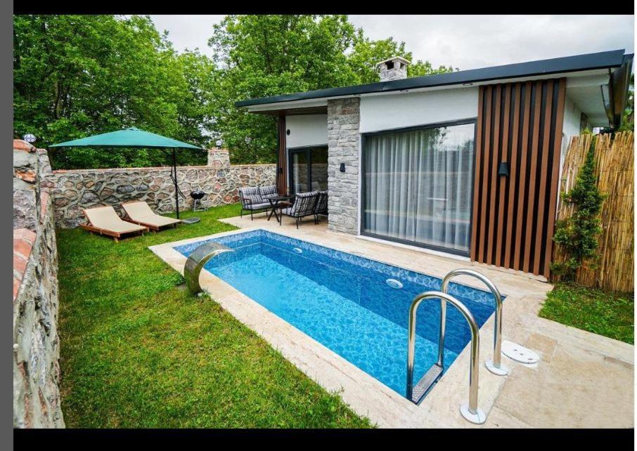 Vital Home Sapanca Isitmali Havuzlu Villa&Bungalov Exterior foto