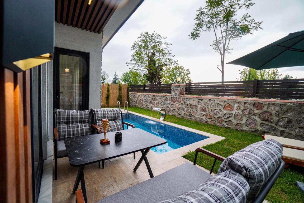 Vital Home Sapanca Isitmali Havuzlu Villa&Bungalov Exterior foto
